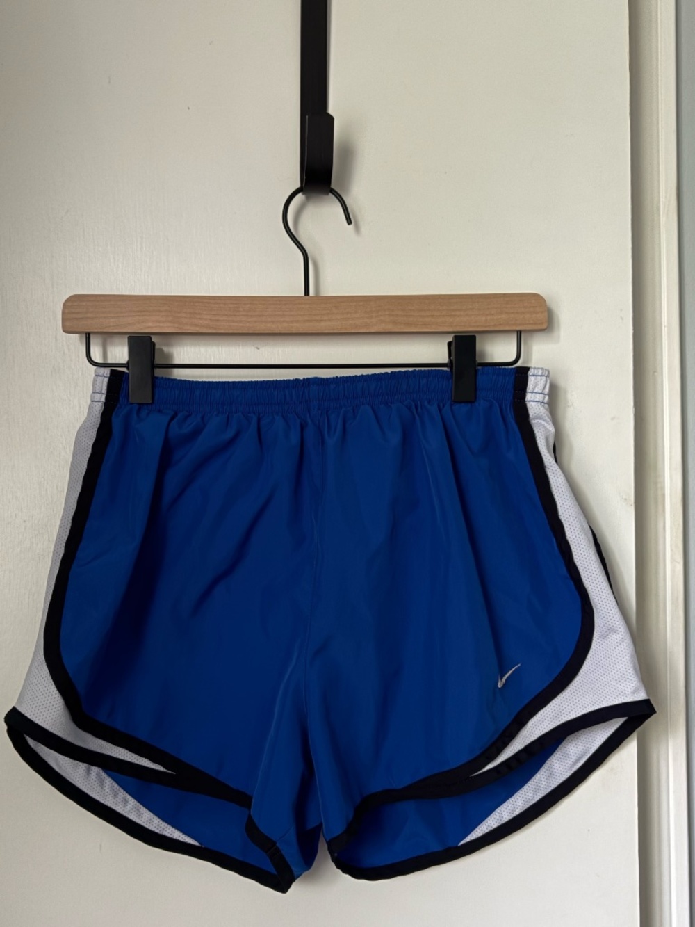 Nike Dri-Fit Blue and white  Running Womens Shorts Medium with liner